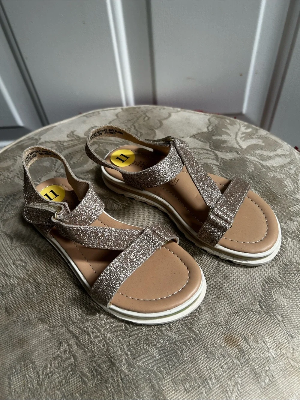Cinthia Rowley girls Glitter Slingback Sandals in Champagne Sz 11